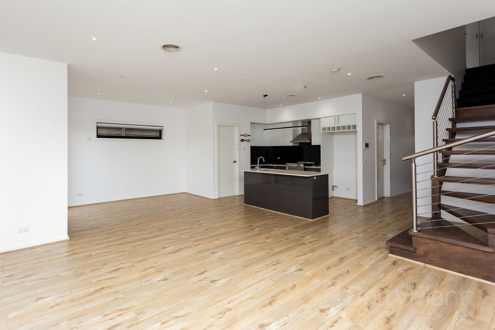 10 Chinook Way, Point Cook, VIC 3030 - Thumbnail 2 - 03/11/2021