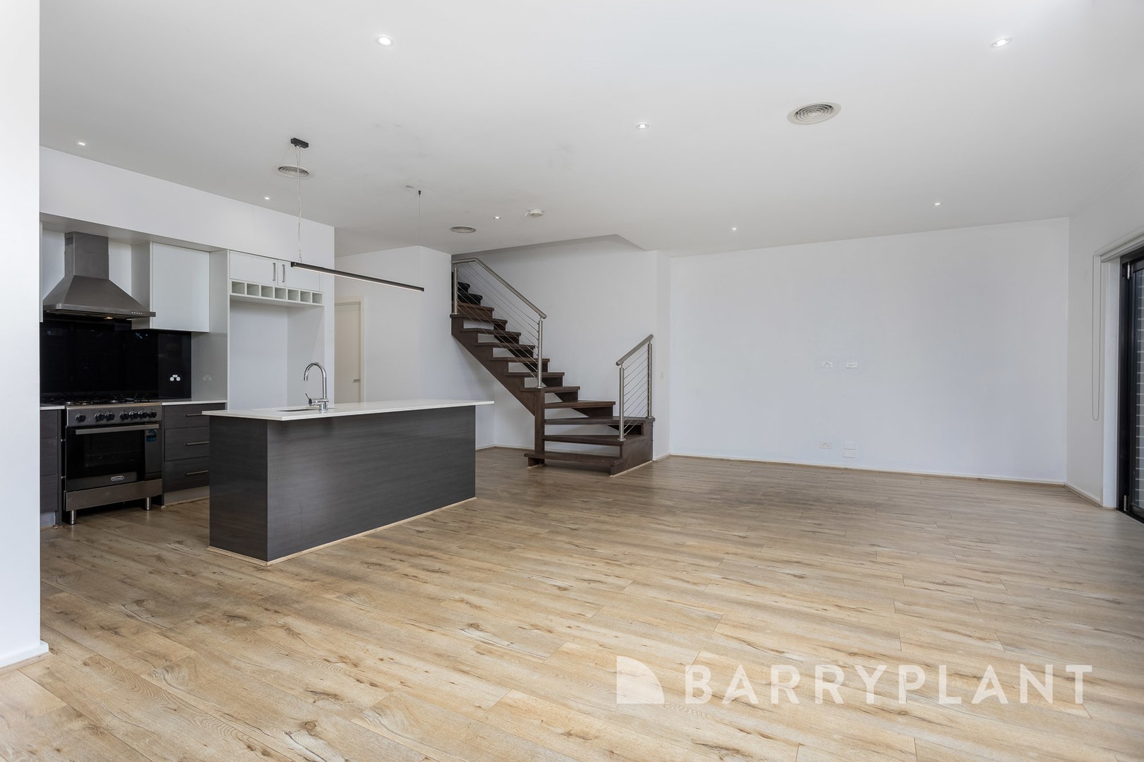 10 Chinook Way, Point Cook, VIC 3030, Point Cook - Thumbnail 3