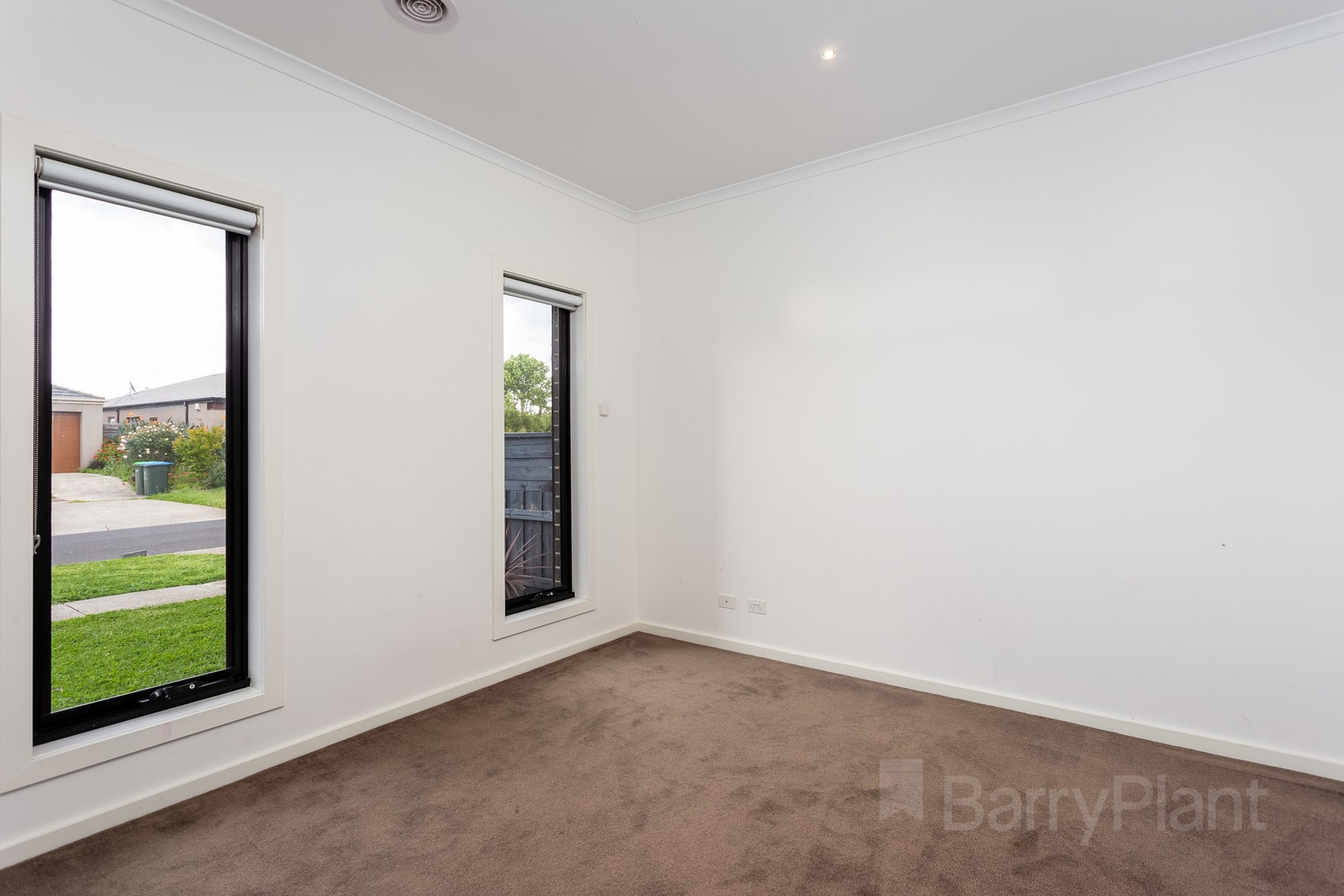 10 Chinook Way, Point Cook, VIC 3030, Point Cook - Thumbnail 6