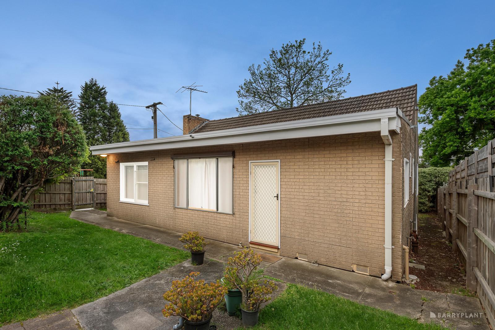 10 Clive Street, Mitcham, VIC 3132, Mitcham - Thumbnail 8