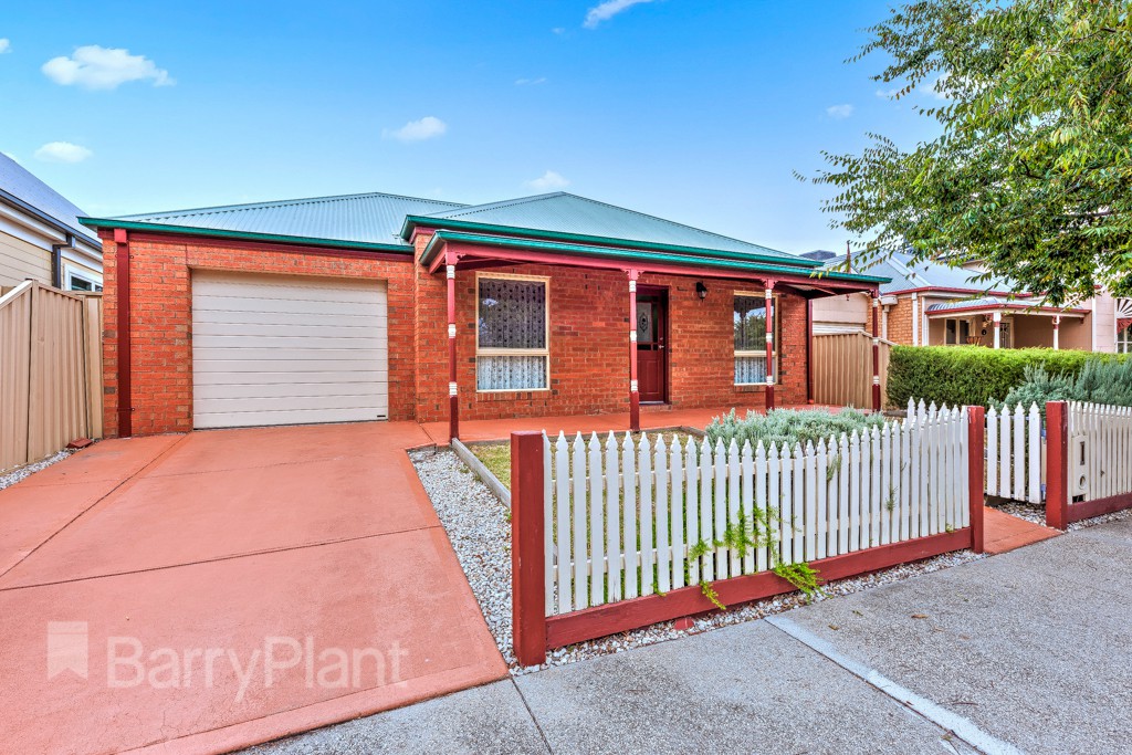 10 Como Glen, Caroline Springs, VIC 3023 - Thumbnail 1 - 14/12/2021