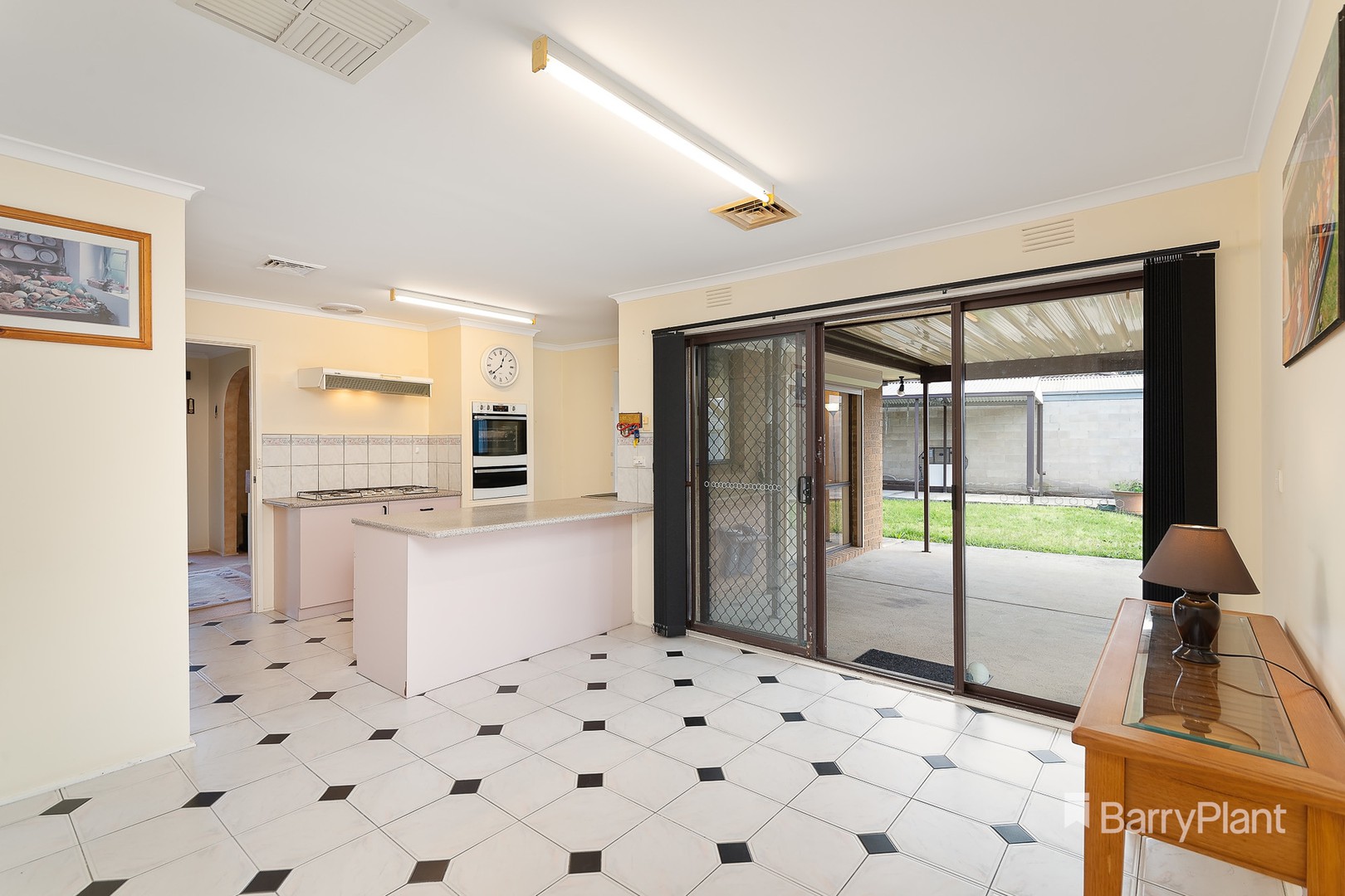 10 Corine Court, Epping, VIC 3076, Epping - Thumbnail 6