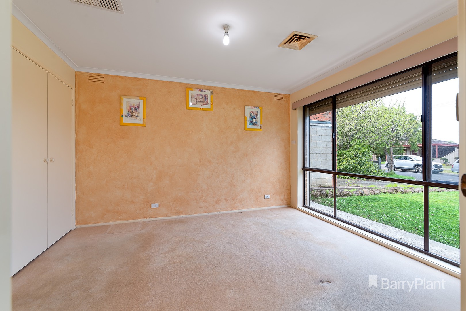 10 Corine Court, Epping, VIC 3076, Epping - Thumbnail 7