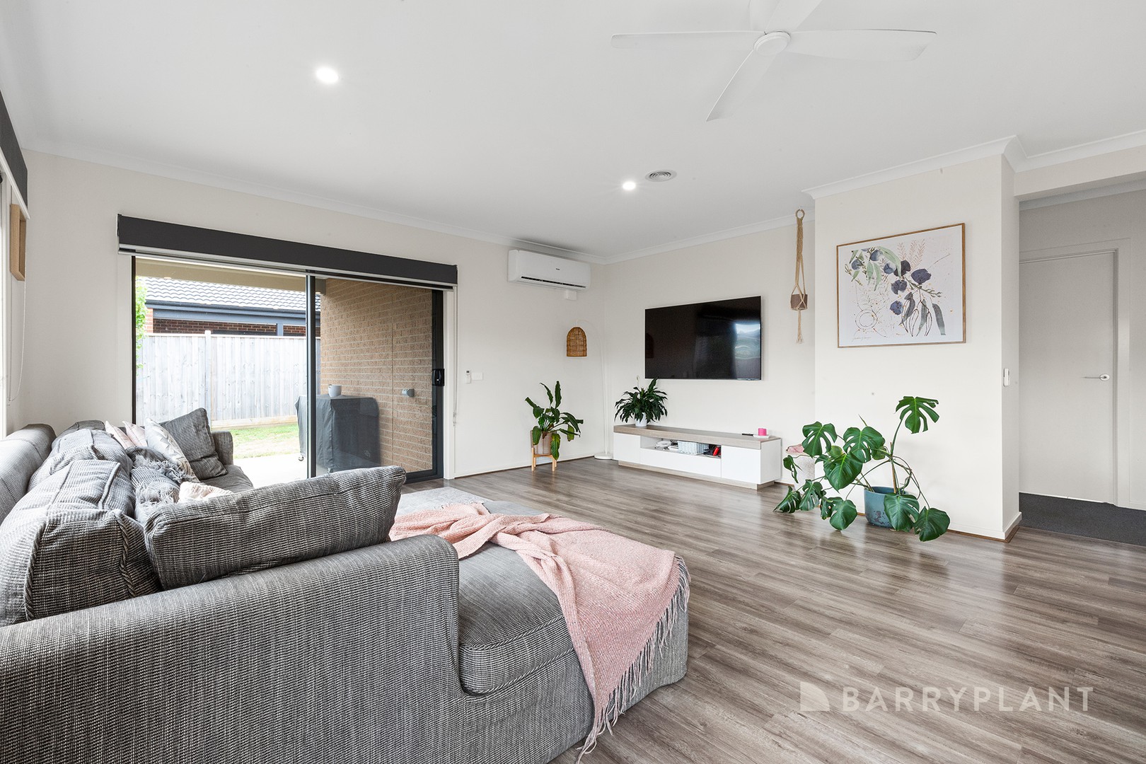 10 County Drive, Drouin, VIC 3818, Drouin - Thumbnail 5