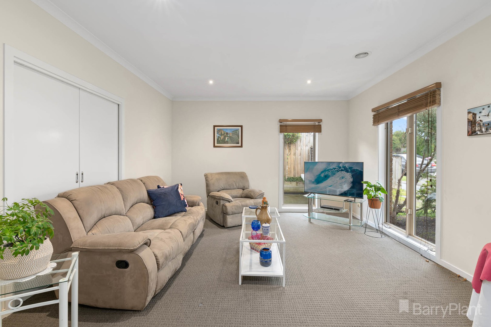 10 Crowley Avenue, Narre Warren, VIC 3805, Narre Warren - Thumbnail 2