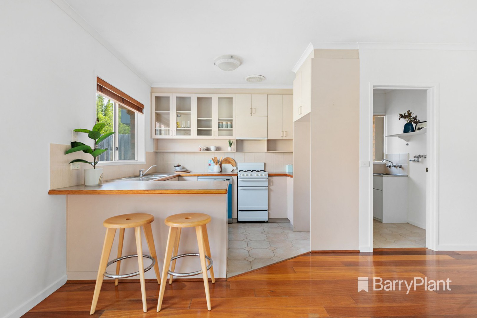 10 Crown Road, Bonbeach, VIC 3196, Bonbeach - Thumbnail 4