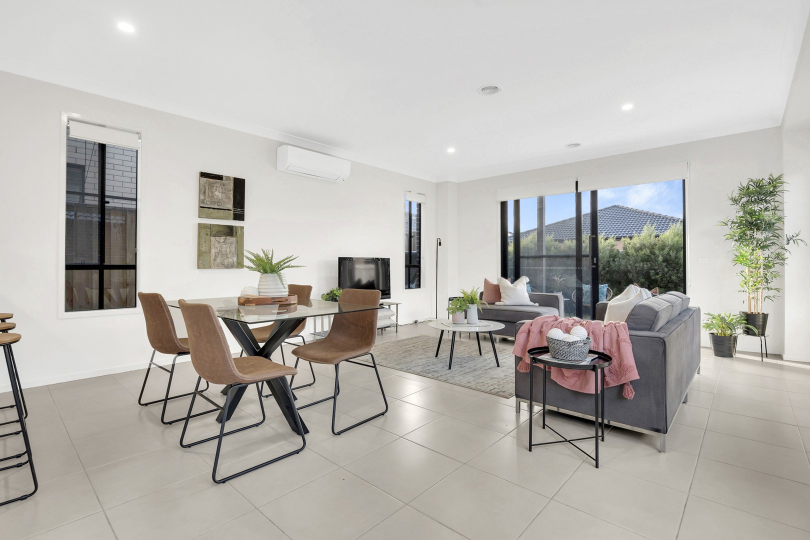 10 Docker Circuit, Mickleham, VIC 3064 - Thumbnail 1 - 20/06/2023