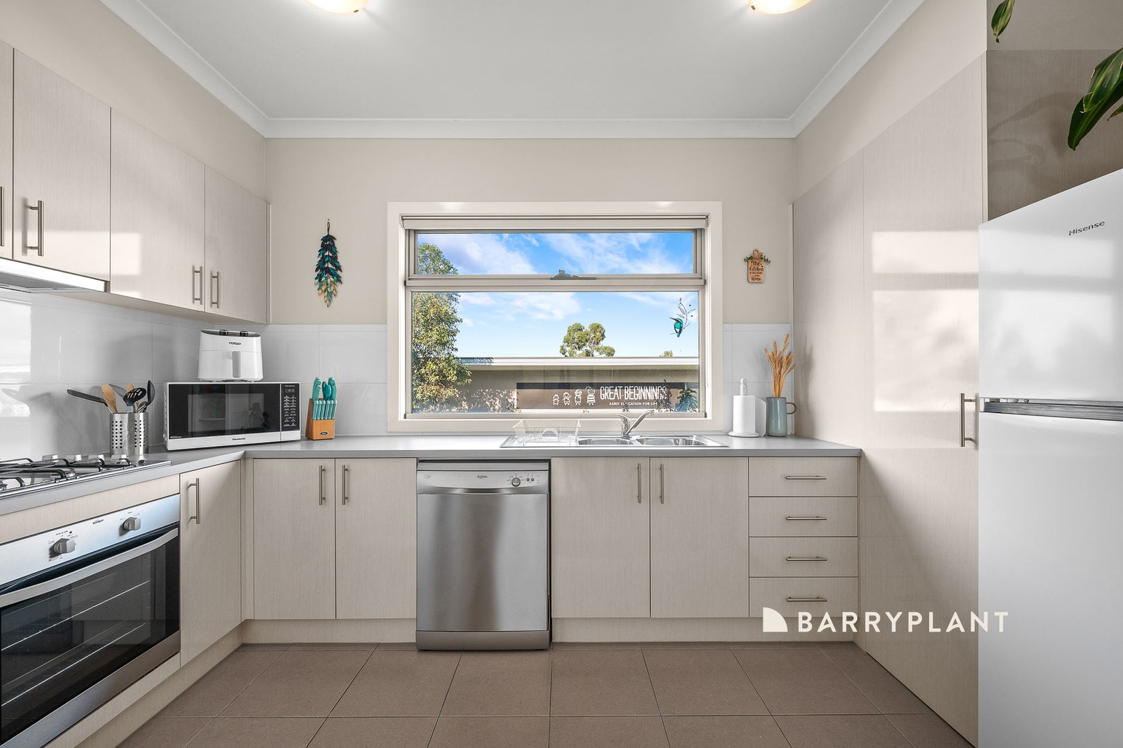 10 Downhelm Road, Cranbourne North, VIC 3977, Cranbourne North - Thumbnail 7