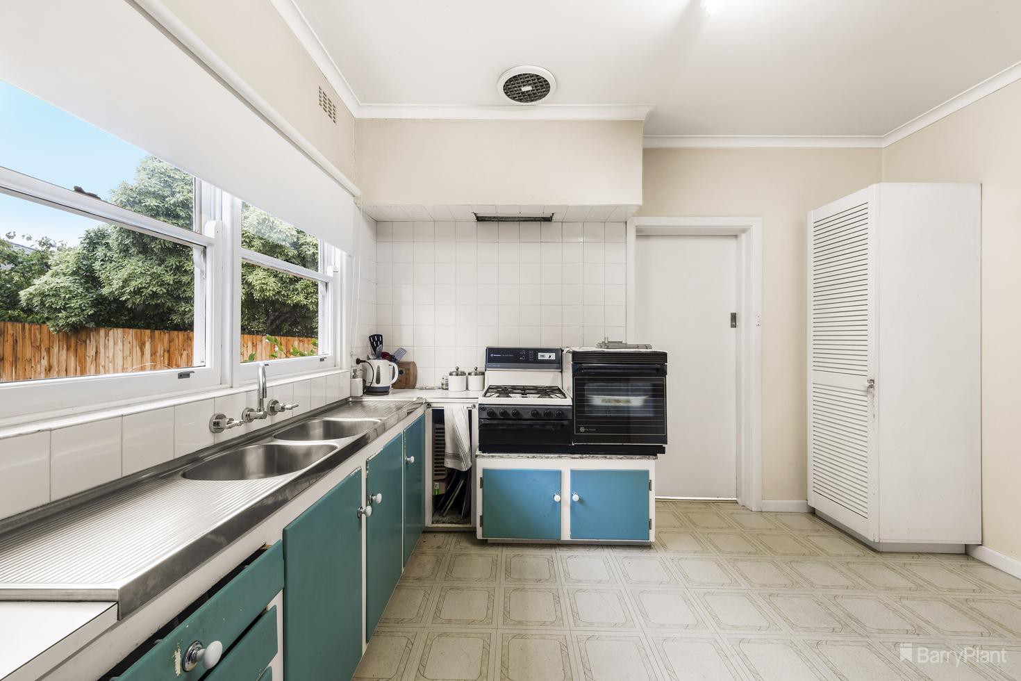 10 Dumossa Avenue, Bulleen, VIC 3105, Bulleen - Thumbnail 3