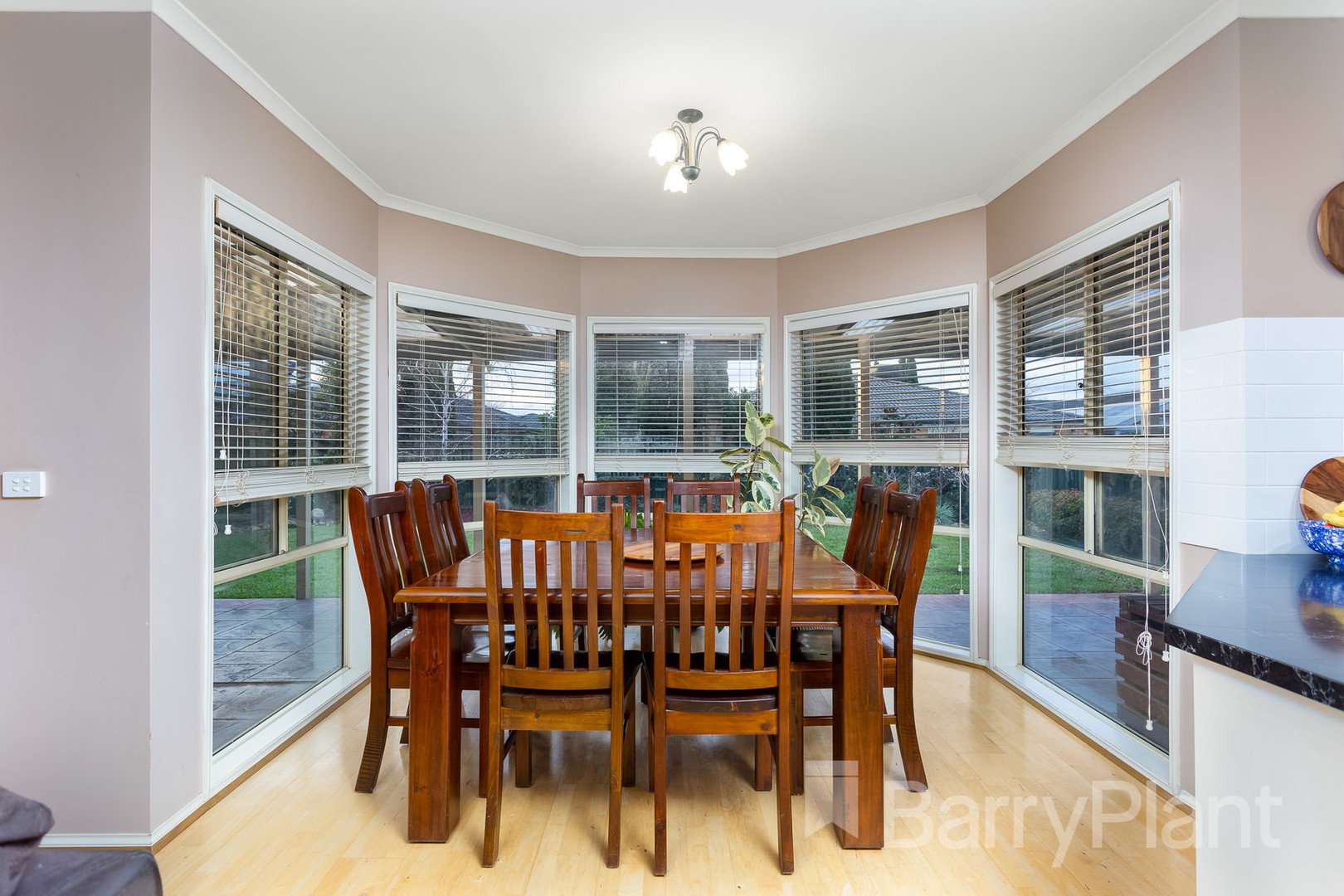 10 Dunfermline Way, Point Cook, VIC 3030, Point Cook - Thumbnail 6
