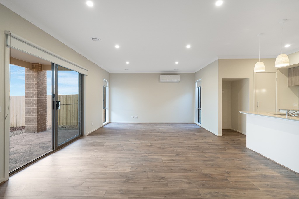 10 Eagle Road, Armstrong Creek, VIC 3217, Armstrong Creek - Thumbnail 2