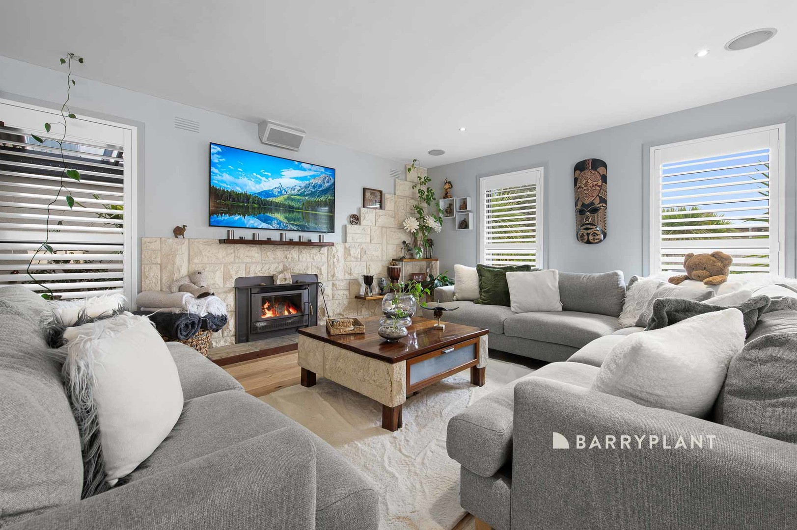 10 Eastbourne Court, Frankston, VIC 3199 - Thumbnail 2 - 19/09/2024