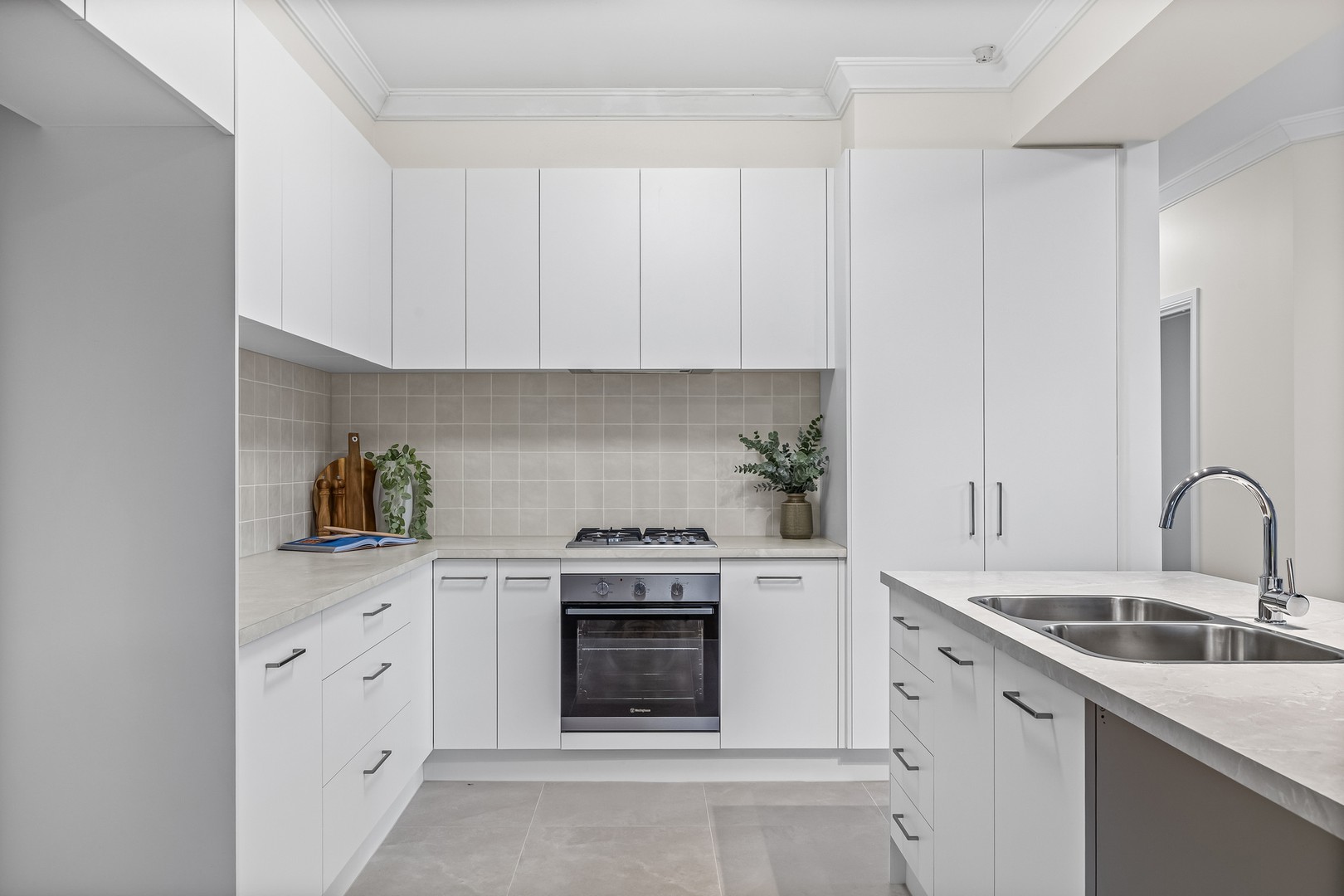 10 Edgbaston Parade, Caroline Springs, VIC 3023, Caroline Springs - Thumbnail 8