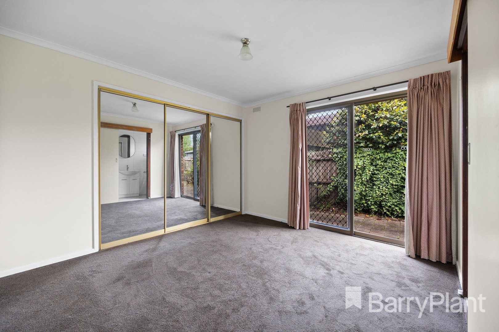 10 Edwards Crescent, Wendouree, VIC 3355, Wendouree - Thumbnail 6