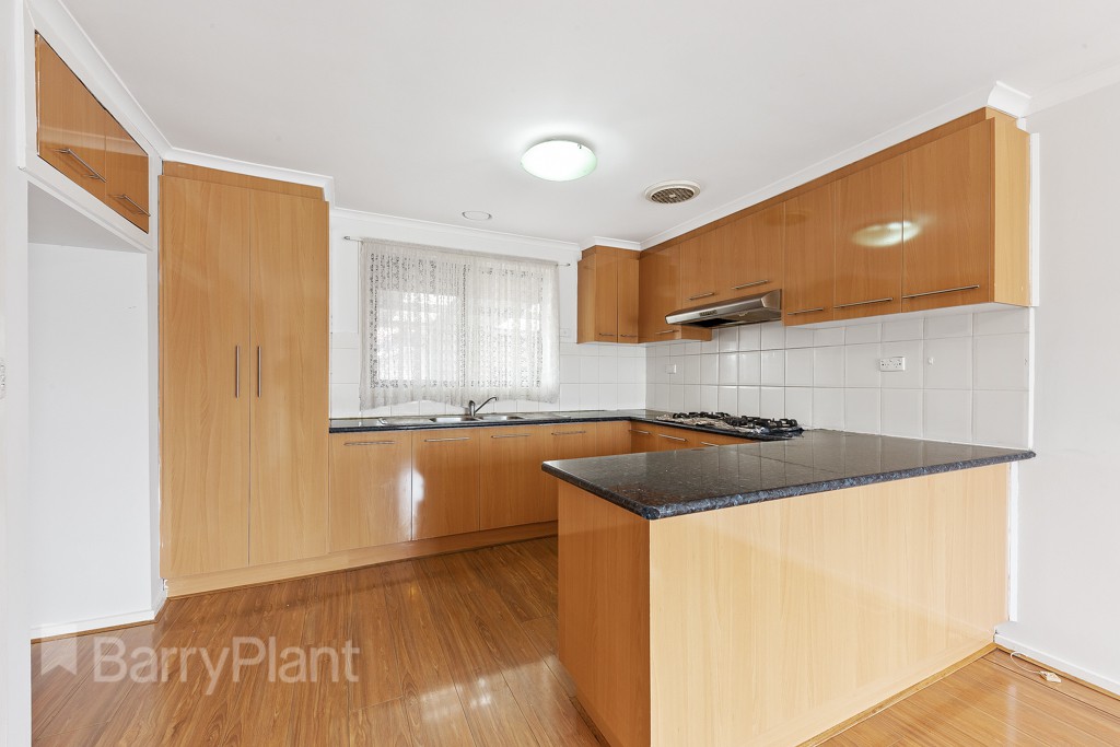 10 Elinga Court, Albanvale, VIC 3021 - Thumbnail 2 - 01/05/2025