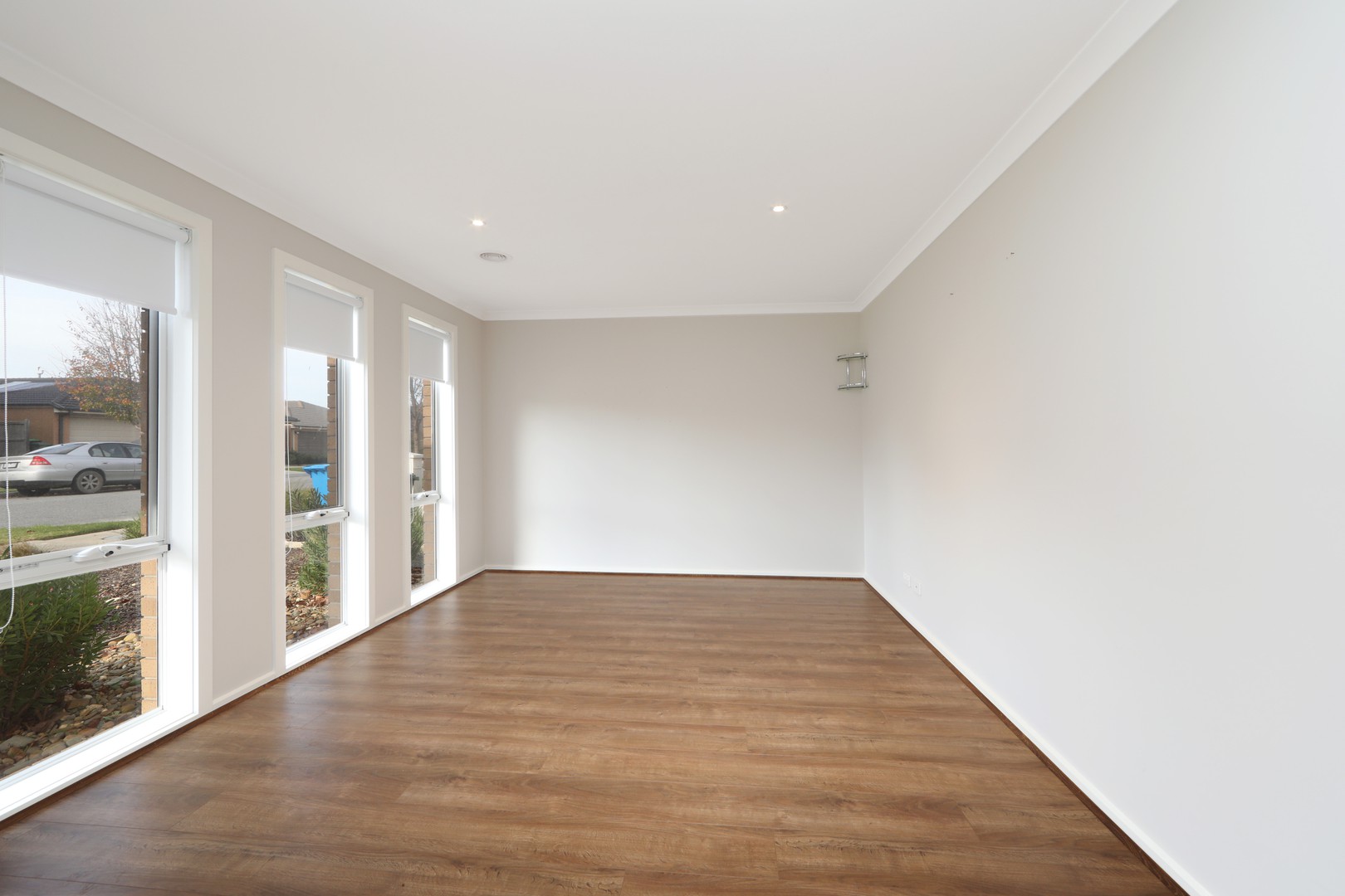 10 Elysian Place, Cranbourne West, VIC 3977, Cranbourne West - Thumbnail 2