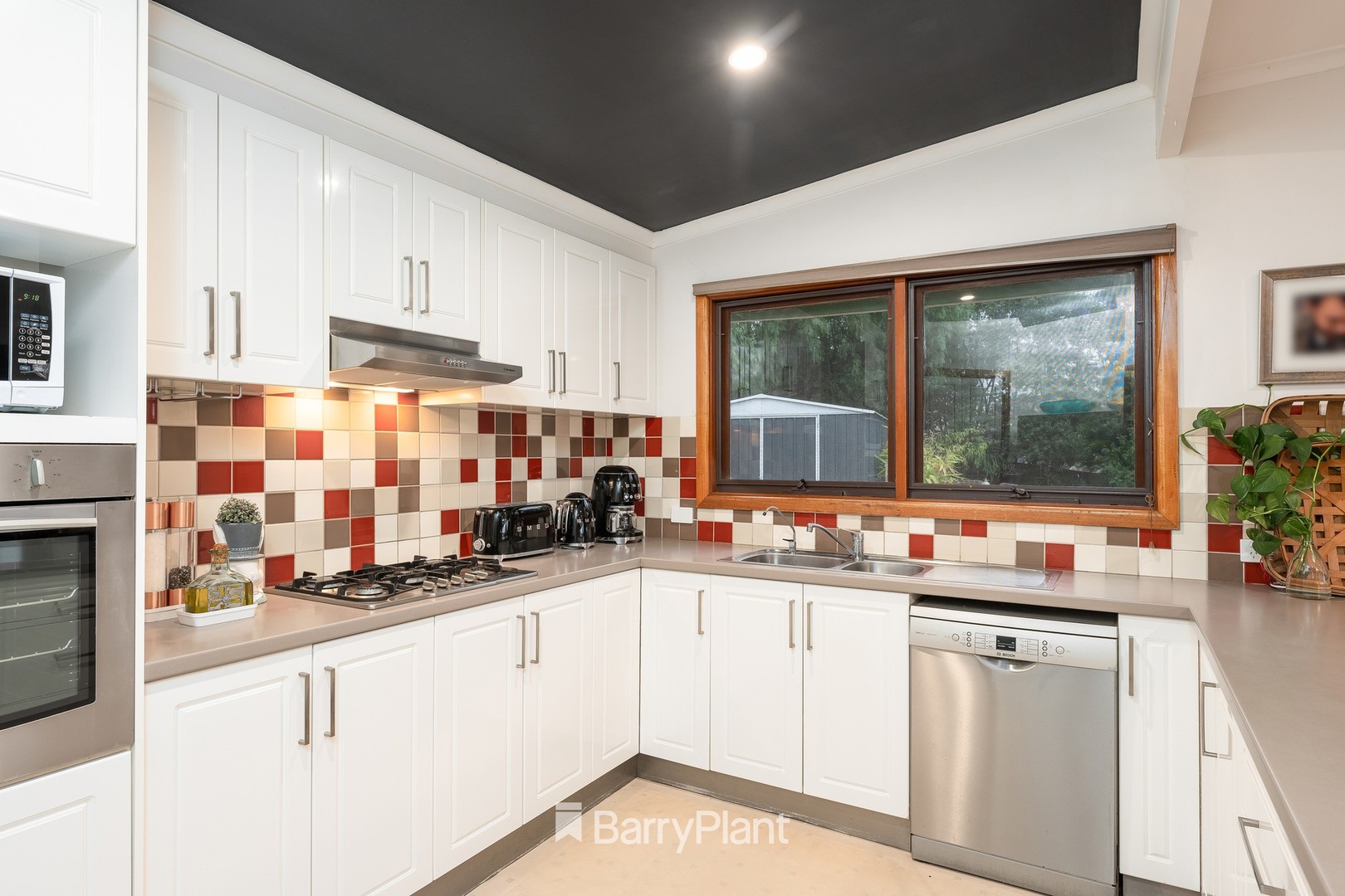 10 Emerald CourtBelmont, VIC 3216, Belmont - Thumbnail 8
