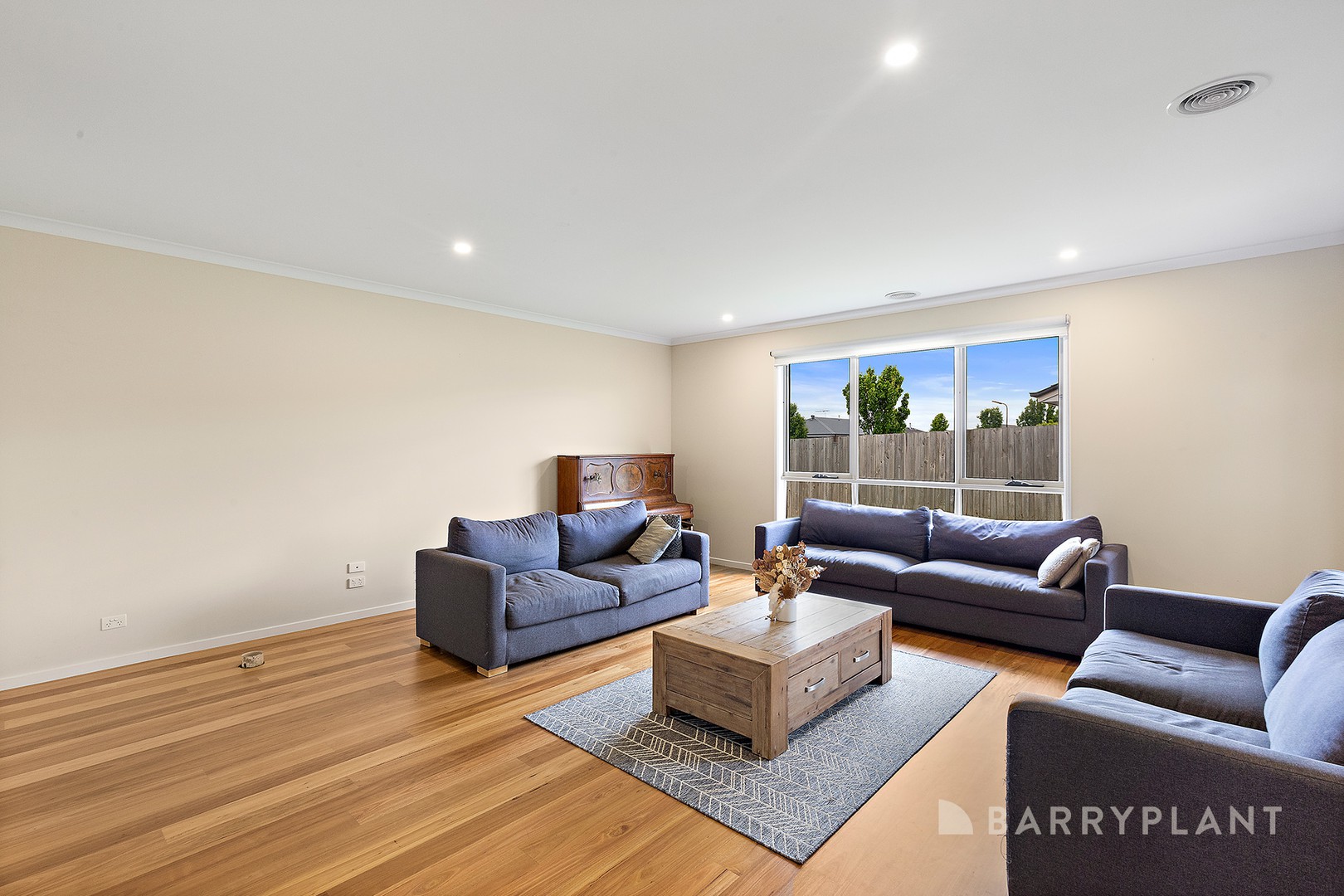 10 Emerald Crescent, Koo Wee Rup, VIC 3981, Koo Wee Rup - Thumbnail 6
