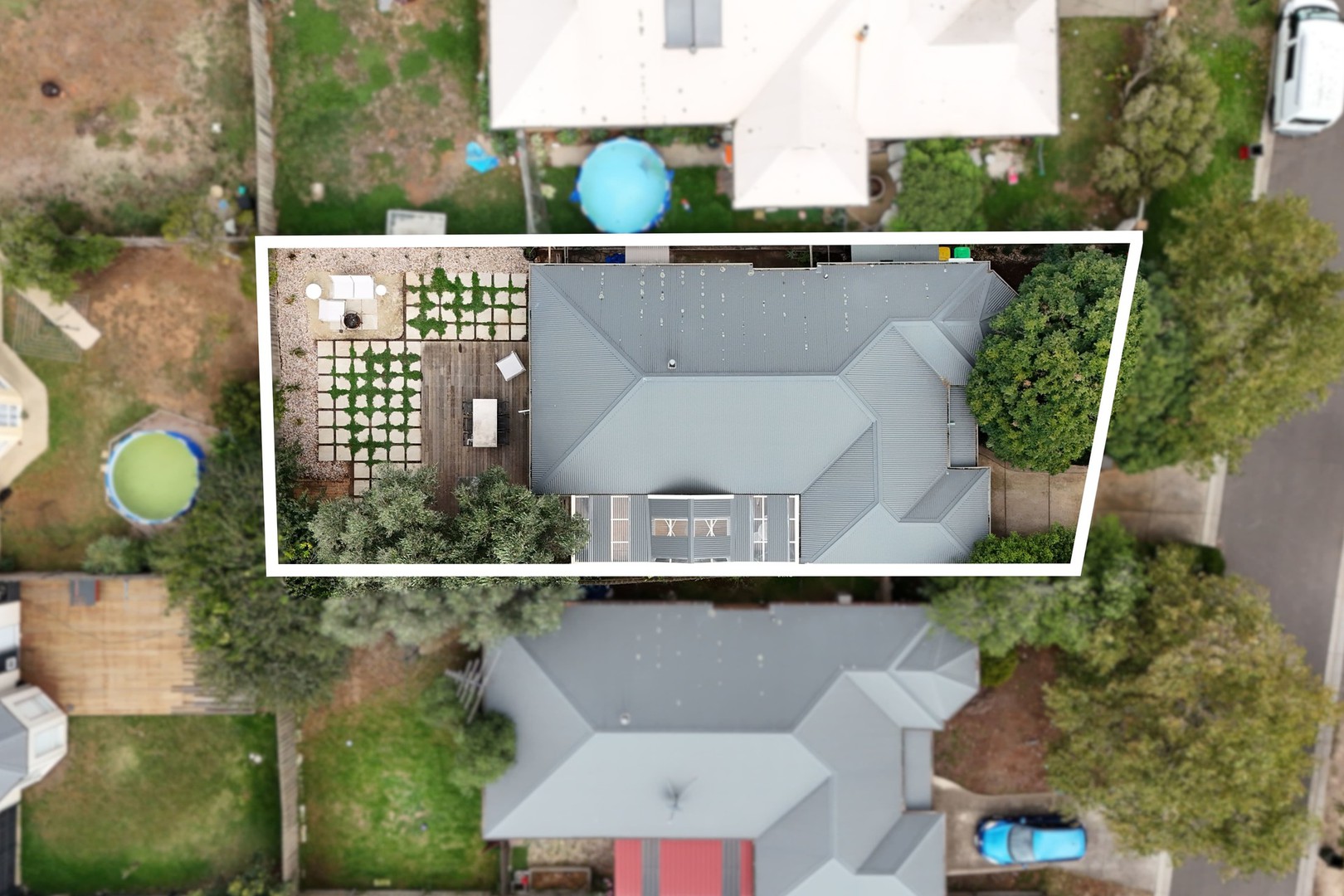 10 Emily Crescent, Point Cook, VIC 3030 - Thumbnail 2 - 14/04/2026