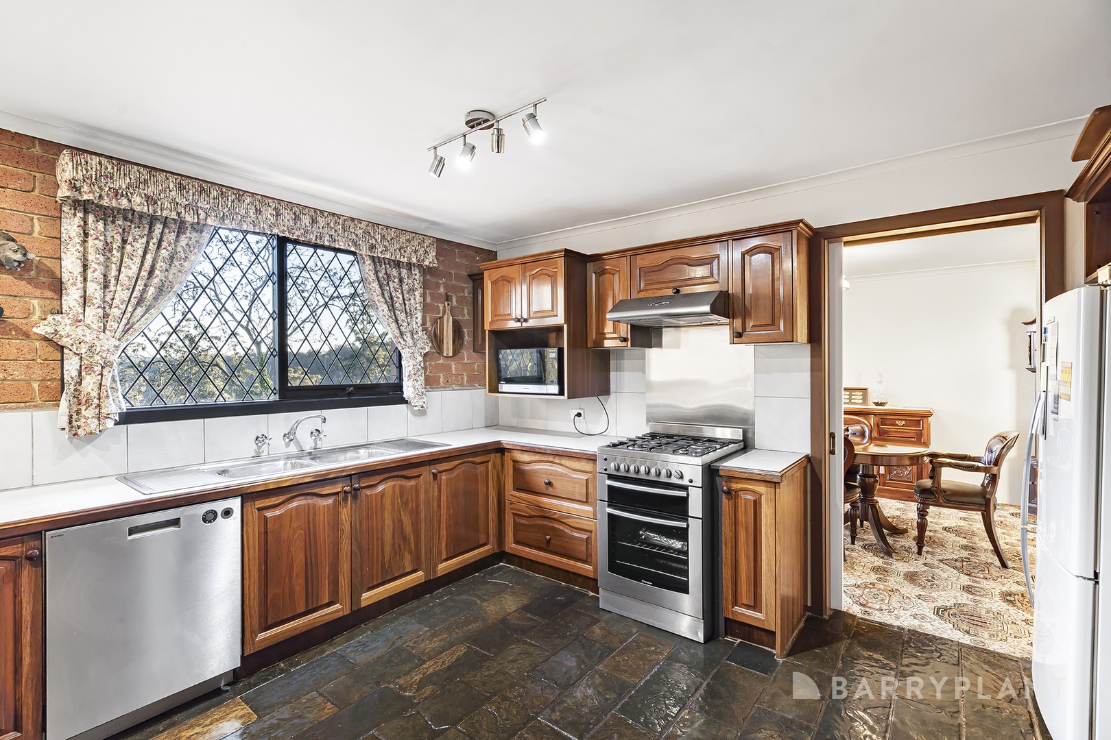 10 Erith Lane, Kalorama, VIC 3766, Kalorama - Thumbnail 3