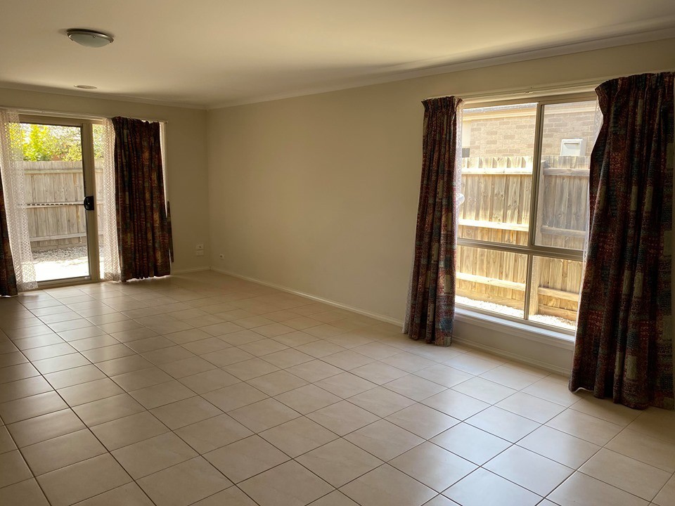 10 Essence Lane, Point Cook, VIC 3030, Point Cook - Thumbnail 5