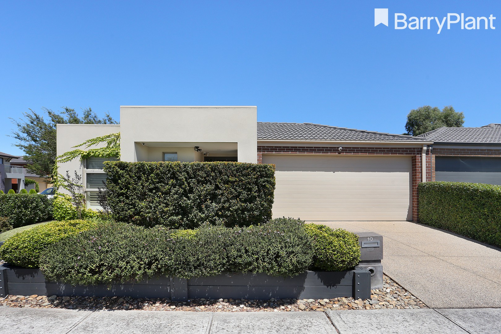 10 Ethan Road, Point Cook, VIC 3030 - Thumbnail 2 - 30/01/2023