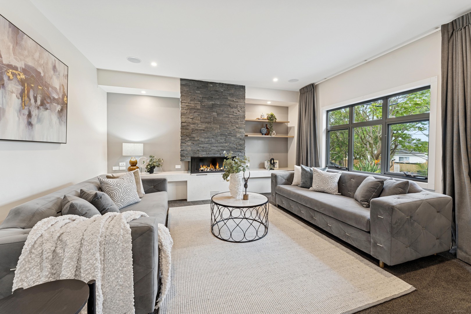 10 Evandale Avenue, Nunawading, VIC 3131 - Thumbnail 2 - 31/10/2025