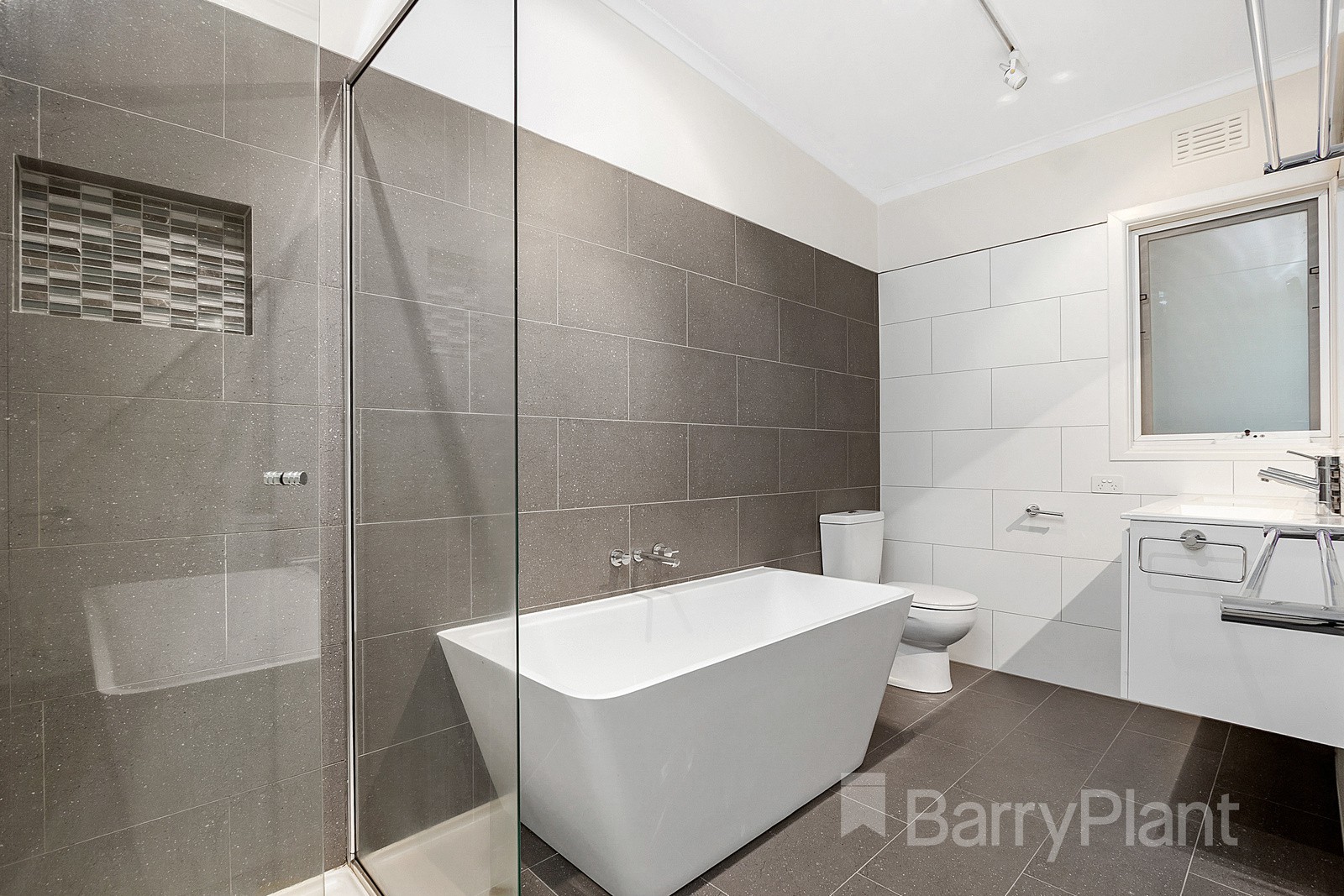 10 Evans Court, Vermont, VIC 3133, Vermont - Thumbnail 5