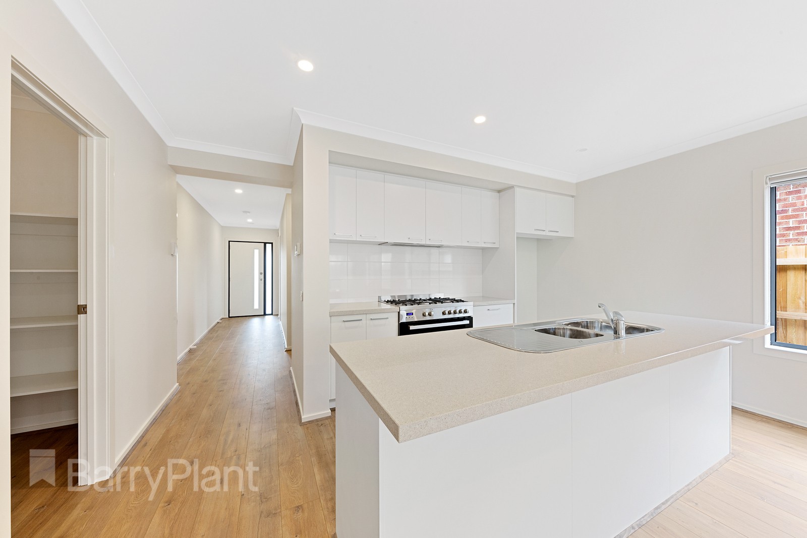 10 Evergild Street, Aintree, VIC 3336, Aintree - Thumbnail 4