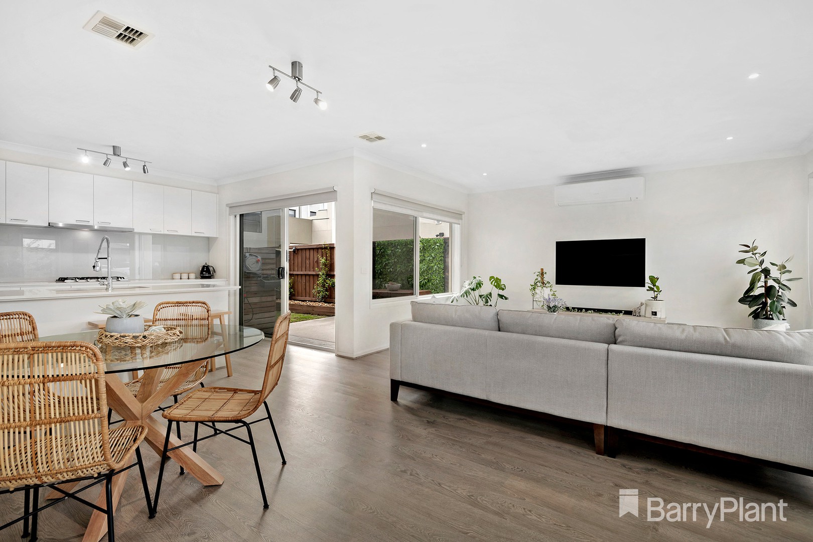 10 Everglades StreetLyndhurst, VIC 3975, Lyndhurst - Thumbnail 7