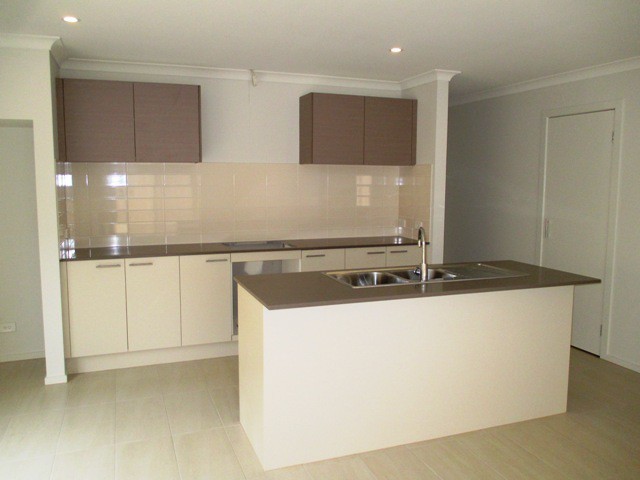 10 Exhibition Street, Point Cook, VIC 3030, Point Cook - Thumbnail 6