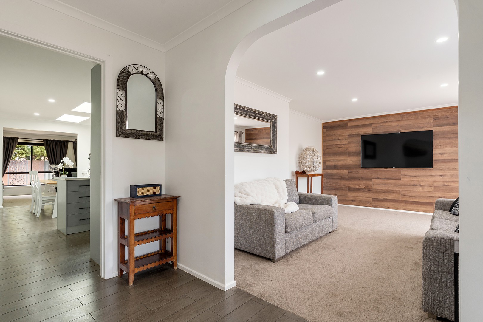 10 Falmouth Court, Craigieburn, VIC 3064, Craigieburn - Thumbnail 3