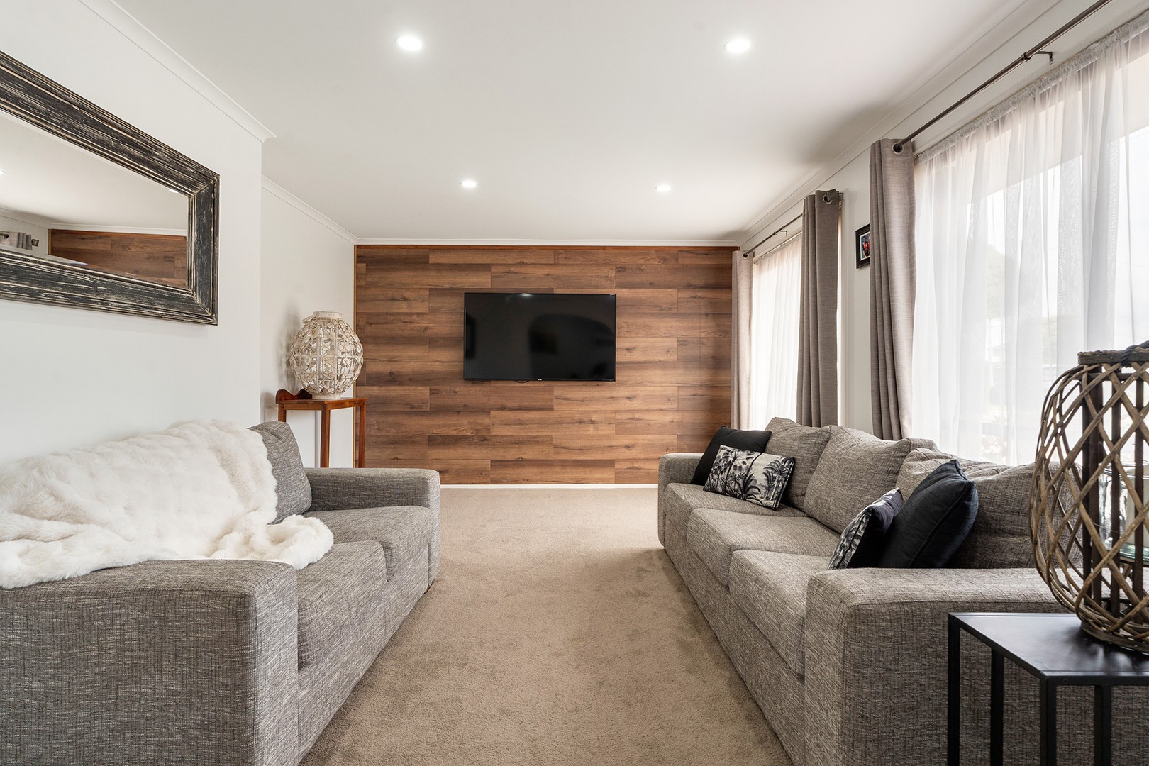 10 Falmouth Court, Craigieburn, VIC 3064, Craigieburn - Thumbnail 4
