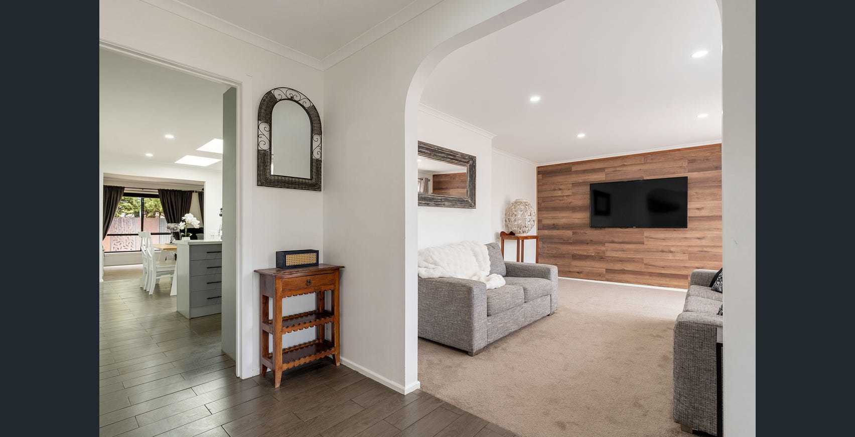 10 Falmouth Court, Craigieburn, VIC 3064, Craigieburn - Thumbnail 4