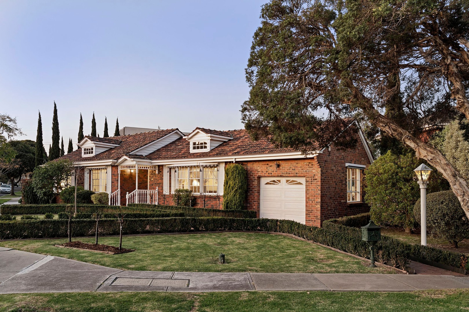 10 Fawkner Crescent, Keilor East, VIC 3033, Keilor East - Thumbnail 2