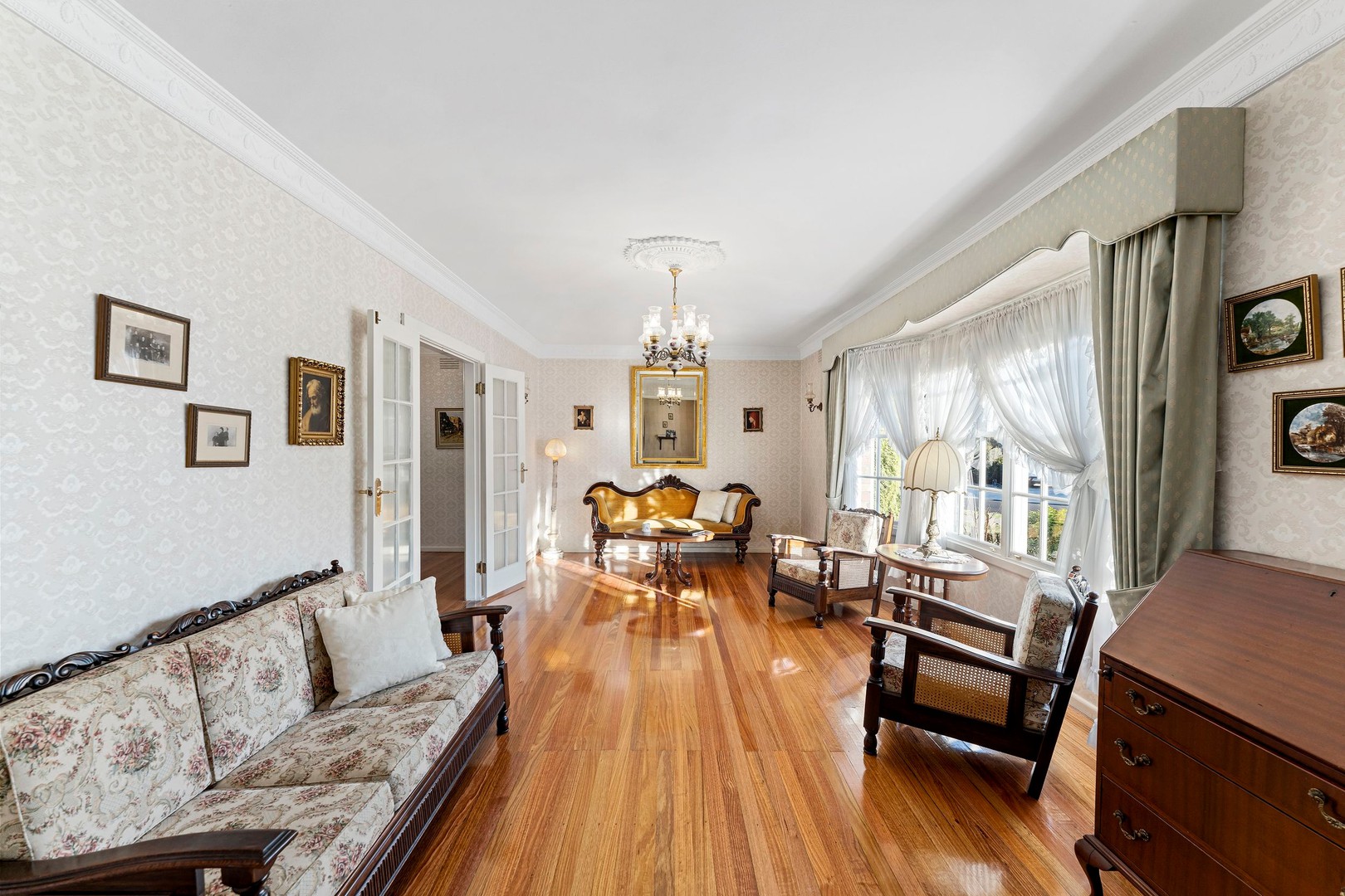 10 Fawkner Crescent, Keilor East, VIC 3033, Keilor East - Thumbnail 4