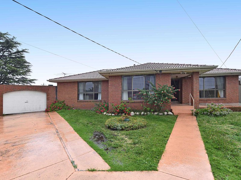 10 Felgate Close, Tullamarine, VIC 3043 - Image - 10/10/2025
