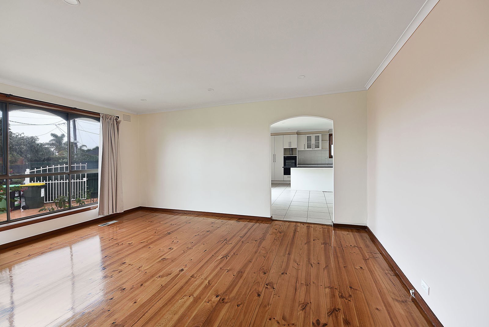 10 Felgate Close, Tullamarine, VIC 3043 - Thumbnail 1 - 10/10/2025