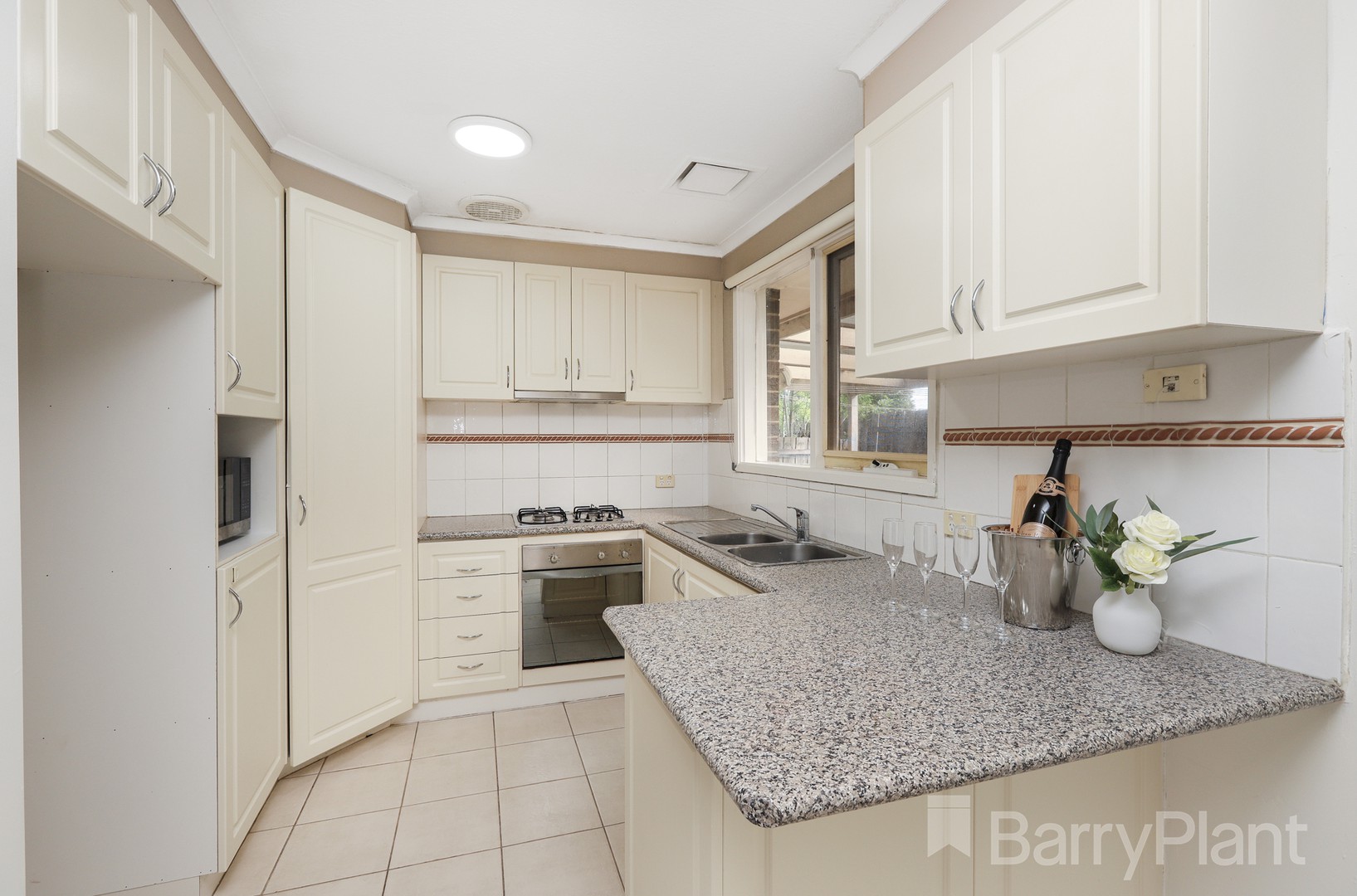 10 Ferris Avenue, Deer Park, VIC 3023, Deer Park - Thumbnail 4