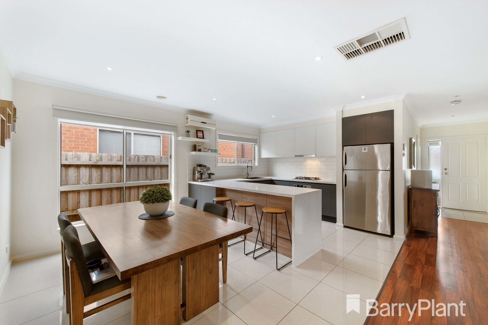 10 Fetlock DriveTruganina, VIC 3029, Truganina - Thumbnail 4