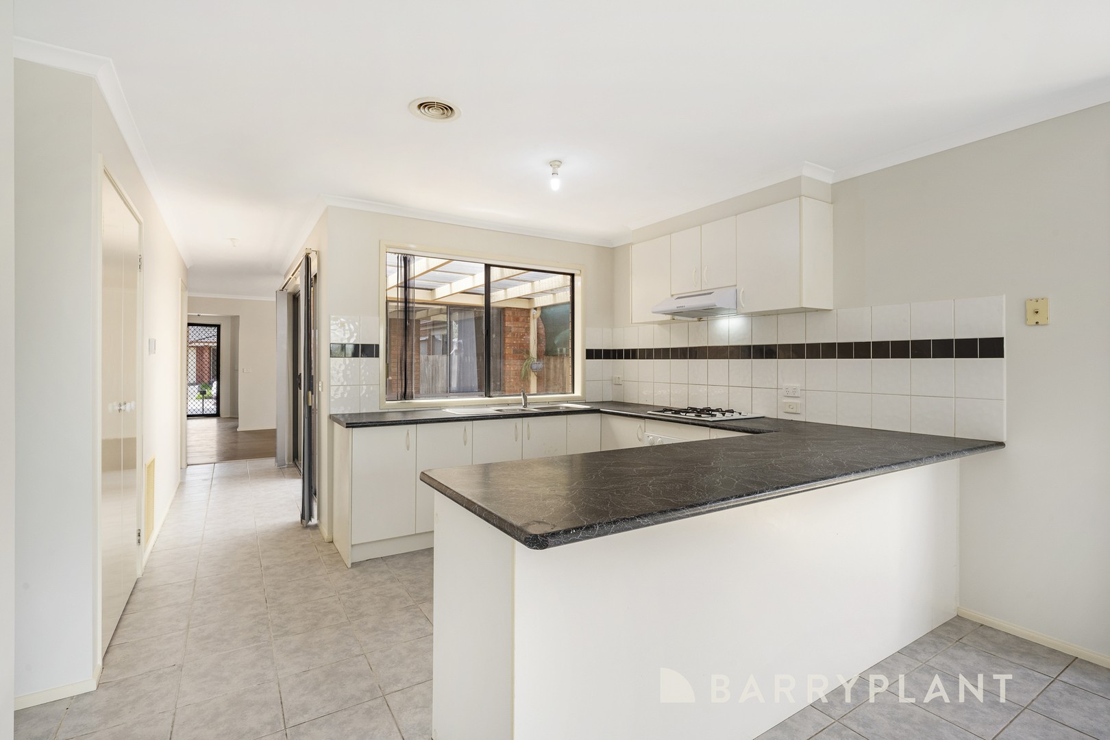 10 Fiona Court, Werribee, VIC 3030, Werribee - Thumbnail 6