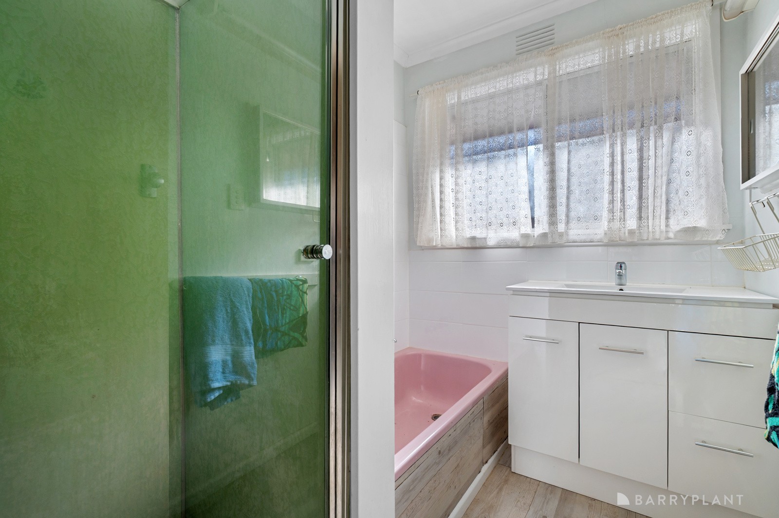 10 First Avenue, Melton South, VIC 3338, Melton South - Thumbnail 5