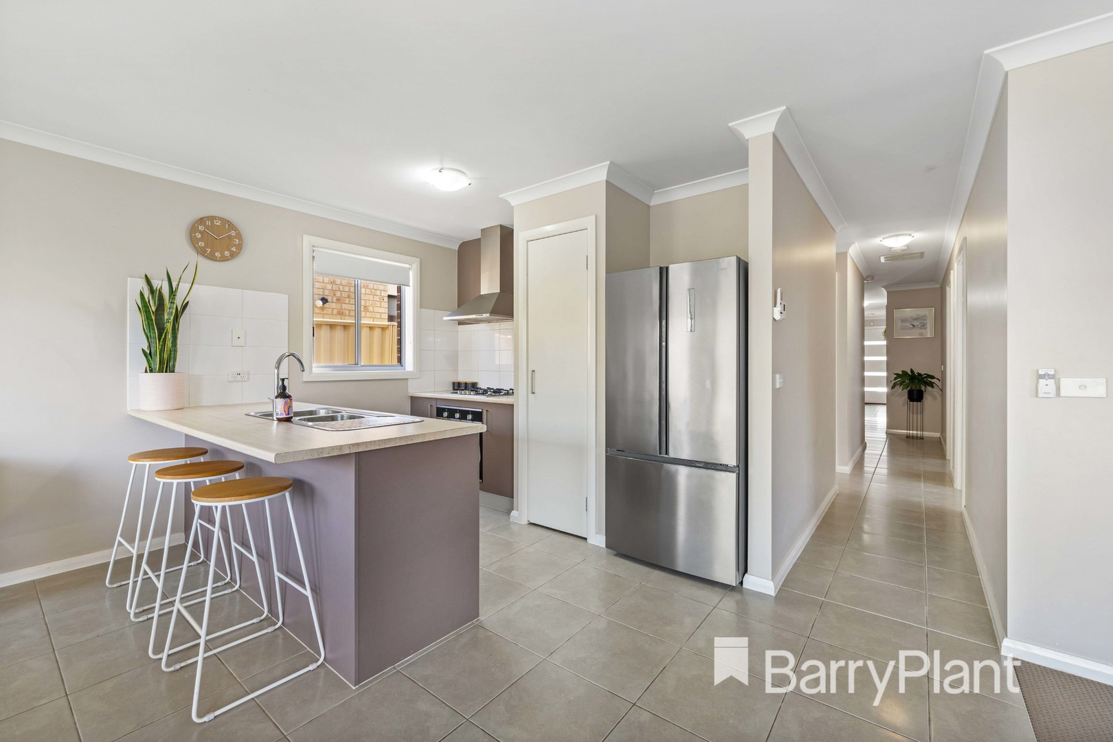 10 Fisher Court, Werribee, VIC 3030, Werribee - Thumbnail 4