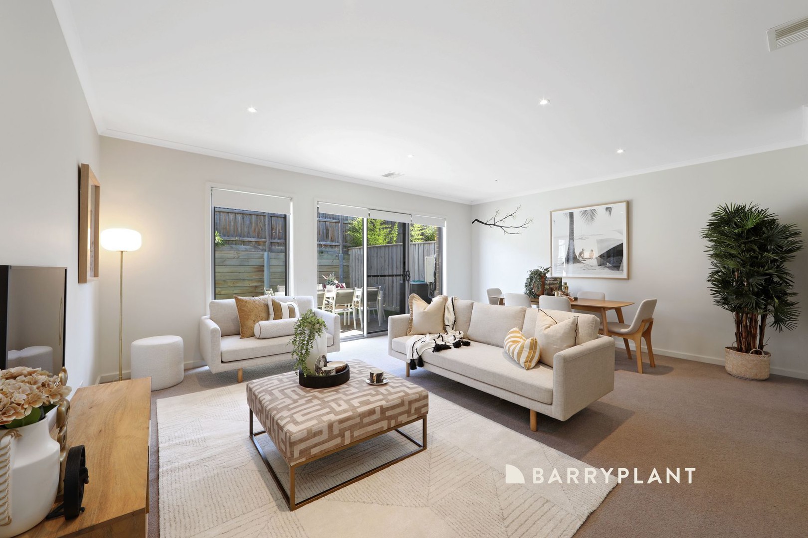 10 Flora Grove, Wantirna South, VIC 3152, Wantirna South - Thumbnail 4
