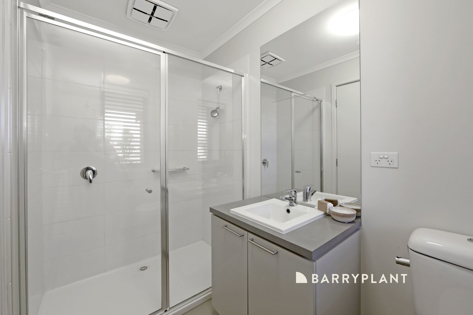 10 Flora Grove, Wantirna South, VIC 3152, Wantirna South - Thumbnail 8