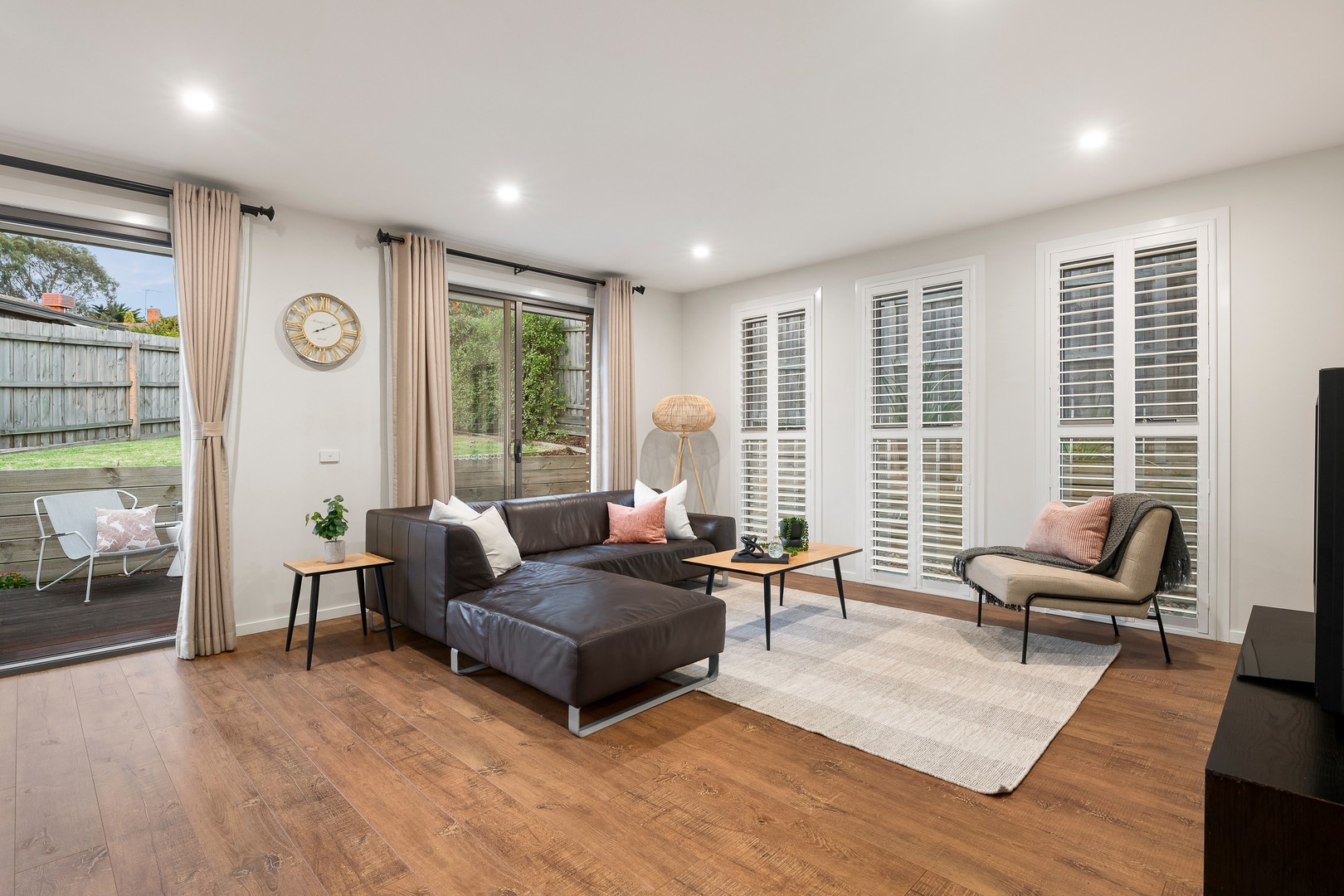 10 Fosbery Crescent, Viewbank, VIC 3084, Viewbank - Thumbnail 2