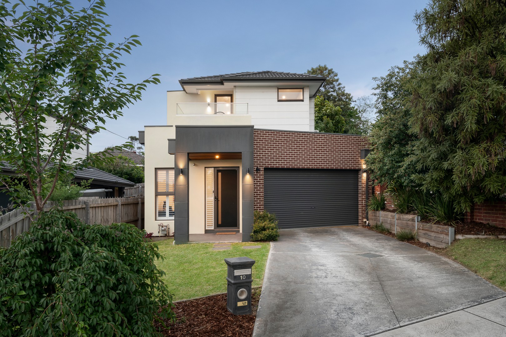 10 Fosbery Crescent, Viewbank, VIC 3084