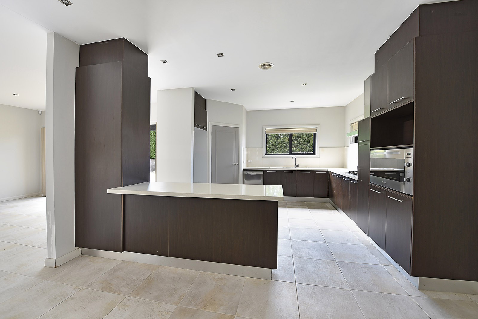 10  Fraserburgh Crescent, Greenvale, VIC 3059, Greenvale - Thumbnail 2