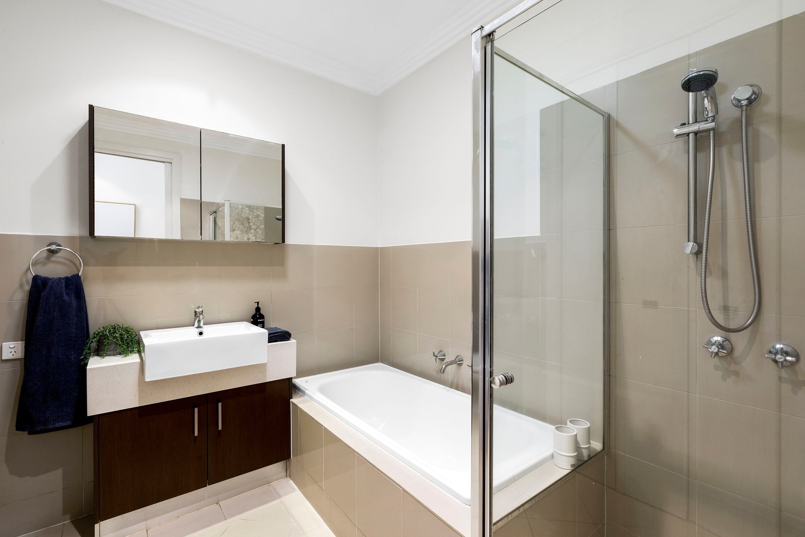 10 Fullarton Road, Airport West, VIC 3042, Airport West - Thumbnail 7