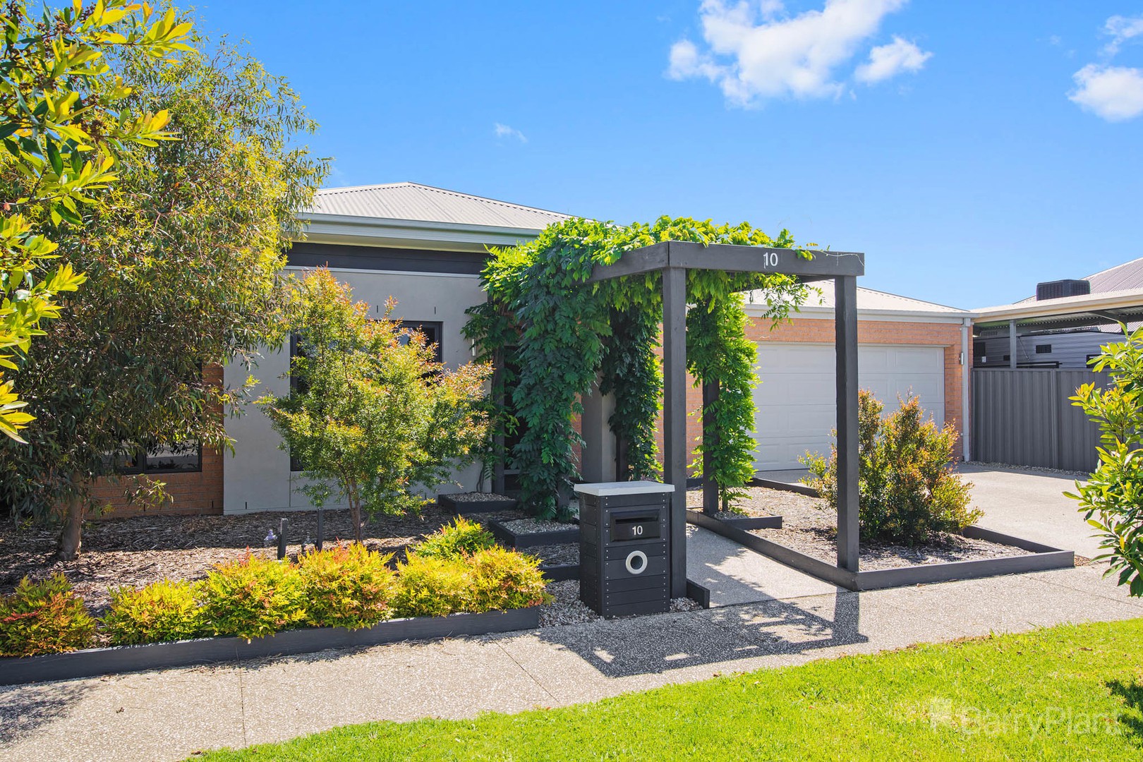 10 Gateway AvenuePakenham, VIC 3810, Pakenham - Thumbnail 2